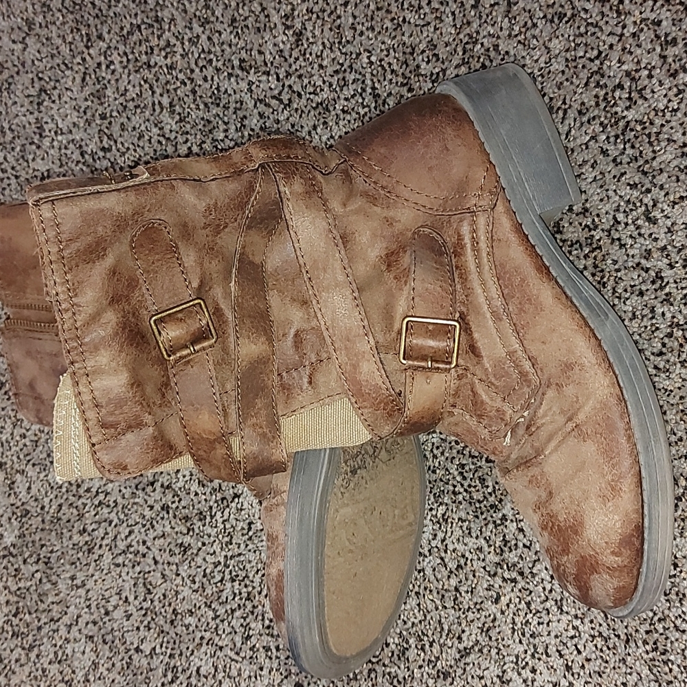 Cutest Roxy boots